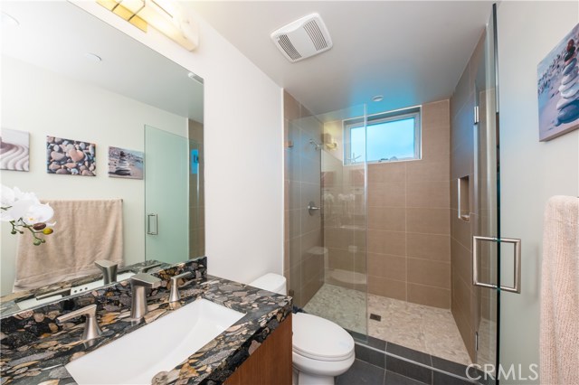 801 Ocean Drive, Hermosa Beach, California 90254, 4 Bedrooms Bedrooms, ,5 BathroomsBathrooms,Residential,Sold,Ocean,SB19222362