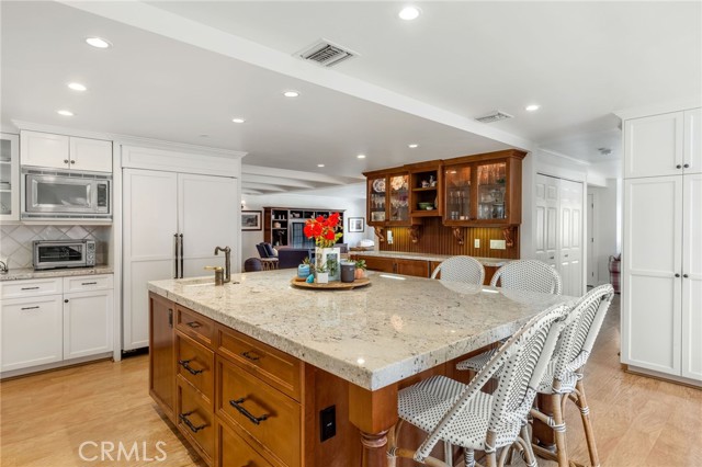 51 Dapplegray Lane, Rolling Hills Estates, California 90274, 5 Bedrooms Bedrooms, ,3 BathroomsBathrooms,Residential,Sold,Dapplegray,SB21097792