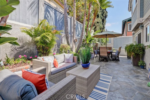 1204 Green Lane, Redondo Beach, California 90278, 4 Bedrooms Bedrooms, ,2 BathroomsBathrooms,Residential,Sold,Green,SB19075291