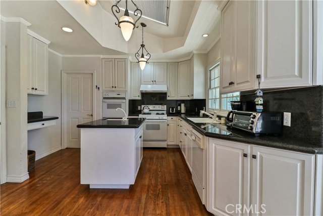 Kitchen facing door leading to Butler's Pantry