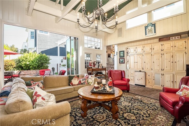 659 18th Street, Manhattan Beach, California 90266, 4 Bedrooms Bedrooms, ,3 BathroomsBathrooms,Residential,Sold,18th,SB19269469