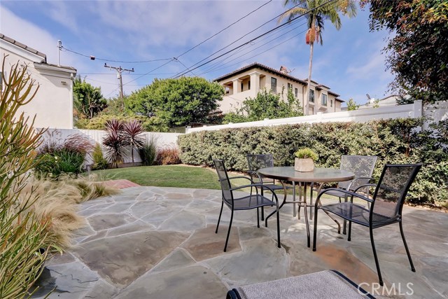 3400 Maple Avenue, Manhattan Beach, California 90266, 4 Bedrooms Bedrooms, ,3 BathroomsBathrooms,Residential,Sold,Maple,SB20185640