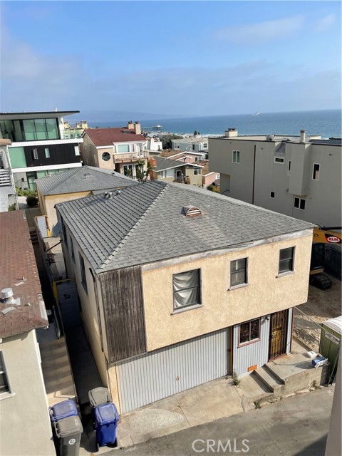 Single family home on 25th Place