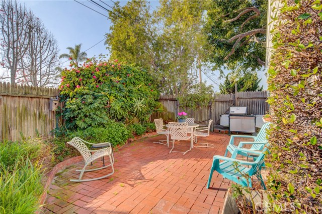 2600 Flournoy Road, Manhattan Beach, California 90266, 4 Bedrooms Bedrooms, ,3 BathroomsBathrooms,Residential,Sold,Flournoy,SB20013855