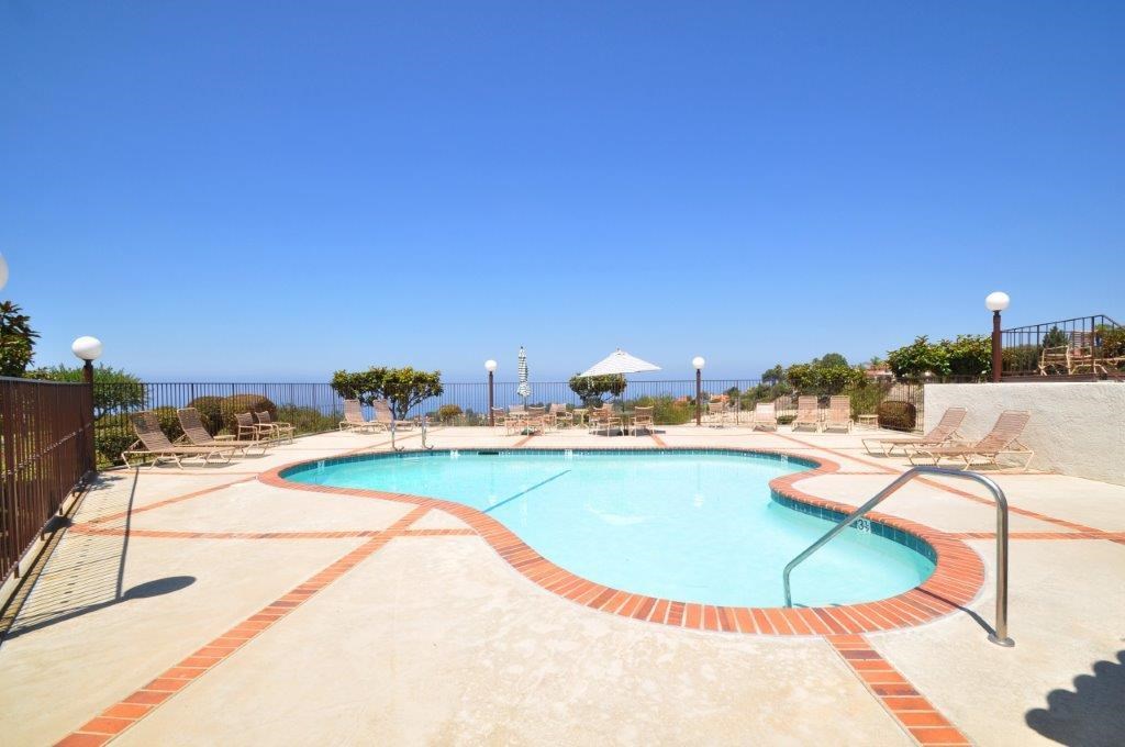 17 Ocean Crest Court, Rancho Palos Verdes, California 90275, 2 Bedrooms Bedrooms, ,1 BathroomBathrooms,Residential,Sold,Ocean Crest,PV18209312