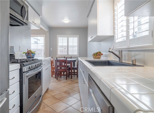 1600 Spreckels Lane, Redondo Beach, California 90278, 3 Bedrooms Bedrooms, ,2 BathroomsBathrooms,Residential,Sold,Spreckels,SB20058479 1600 Spreckels Lane, Redondo Beach, California 90278, 3 Bedrooms Bedrooms, ,2 BathroomsBathrooms,Residential,Sold,Spreckels,SB20058479