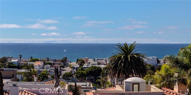 548 Pine Street, Hermosa Beach, California 90254, 4 Bedrooms Bedrooms, ,3 BathroomsBathrooms,Residential,Sold,Pine,SB19142992