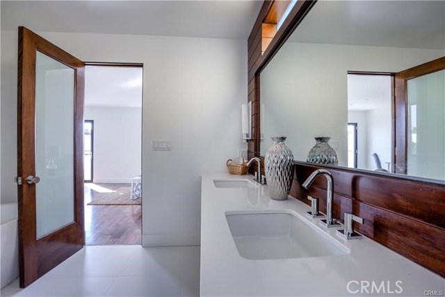 438 Hermosa Avenue, Hermosa Beach, California 90254, 4 Bedrooms Bedrooms, ,3 BathroomsBathrooms,Residential,Sold,Hermosa,PV18010706