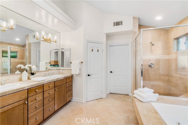 2205 Bataan Road, Redondo Beach, California 90278, 4 Bedrooms Bedrooms, ,2 BathroomsBathrooms,Residential,Sold,Bataan,SB21028116
