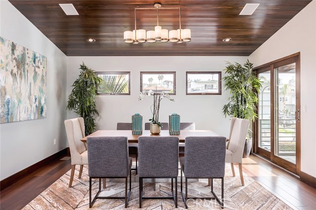 2131 Hermosa Avenue, Hermosa Beach, California 90254, 4 Bedrooms Bedrooms, ,4 BathroomsBathrooms,Residential,Sold,Hermosa,SB19016177