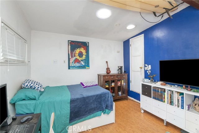 571 33rd Street, Manhattan Beach, California 90266, 2 Bedrooms Bedrooms, ,2 BathroomsBathrooms,Residential,Sold,33rd,SB21059997