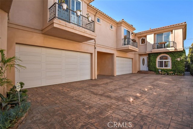 2213 Gates Avenue, Redondo Beach, California 90278, 4 Bedrooms Bedrooms, ,2 BathroomsBathrooms,Residential,Sold,Gates,SB19244221