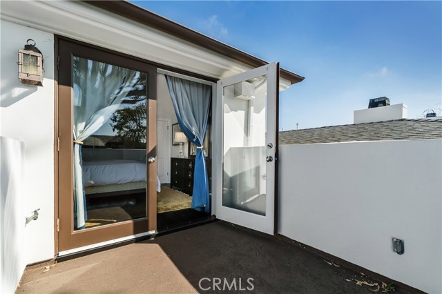 3304 Poinsettia Avenue, Manhattan Beach, California 90266, 5 Bedrooms Bedrooms, ,2 BathroomsBathrooms,Residential,Sold,Poinsettia,SB20035052