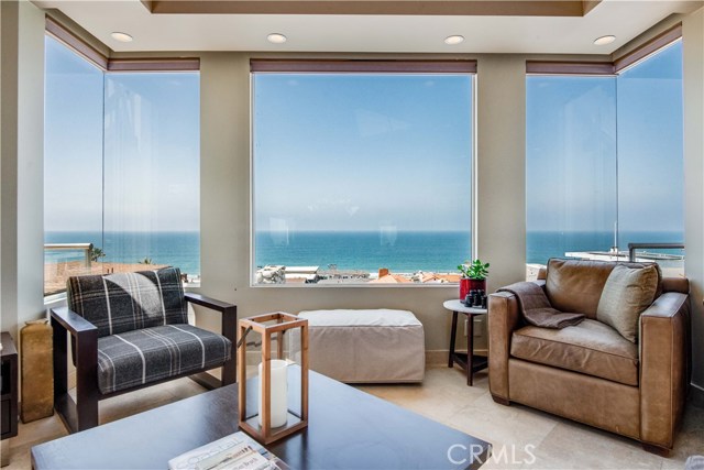 228 33rd Street, Manhattan Beach, California 90266, 3 Bedrooms Bedrooms, ,1 BathroomBathrooms,Residential,Sold,33rd,SB19198538