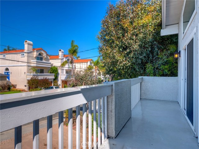 1528 Wollacott Street, Redondo Beach, California 90278, 3 Bedrooms Bedrooms, ,2 BathroomsBathrooms,Residential,Sold,Wollacott,SB19248290