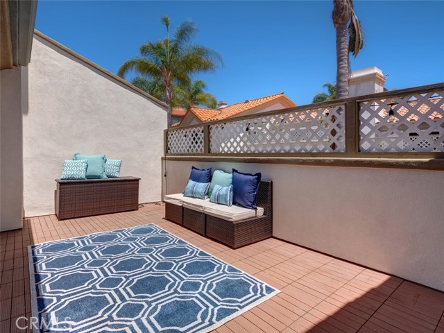 516 Francisca Avenue, Redondo Beach, California 90277, 4 Bedrooms Bedrooms, ,2 BathroomsBathrooms,Residential,Sold,Francisca,SB21131234