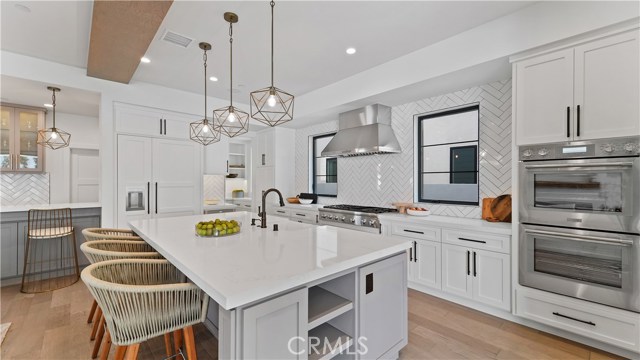 1712 Meadows Avenue, Manhattan Beach, California 90266, 5 Bedrooms Bedrooms, ,2 BathroomsBathrooms,Residential,Sold,Meadows,SB20199095