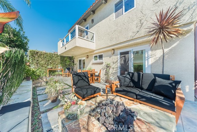 117 Prospect Avenue, Redondo Beach, California 90277, 4 Bedrooms Bedrooms, ,2 BathroomsBathrooms,Residential,Sold,Prospect,SB19013602