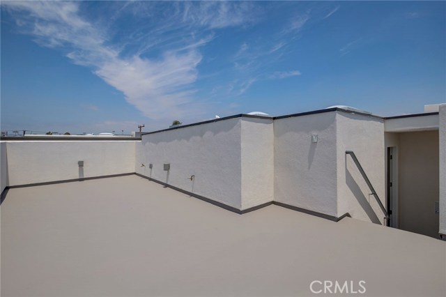 2207 Gates Avenue, Redondo Beach, California 90278, 4 Bedrooms Bedrooms, ,3 BathroomsBathrooms,Residential,Sold,Gates,PV18096021