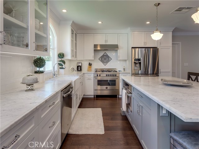 1811 Santa Rena Drive, Rancho Palos Verdes, California 90275, 4 Bedrooms Bedrooms, ,3 BathroomsBathrooms,Residential,Sold,Santa Rena,PV17155978