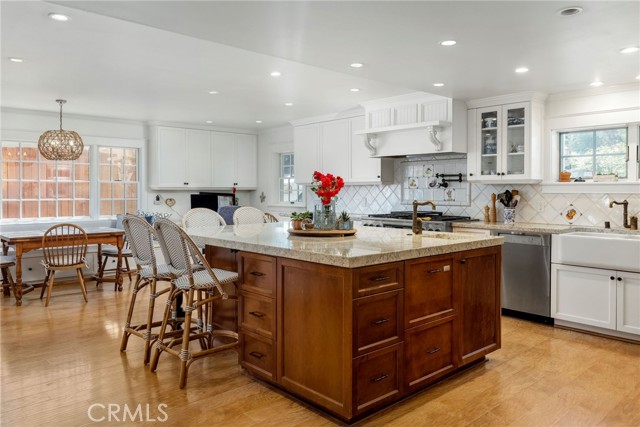51 Dapplegray Lane, Rolling Hills Estates, California 90274, 5 Bedrooms Bedrooms, ,3 BathroomsBathrooms,Residential,Sold,Dapplegray,SB21097792