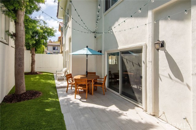 712 Irena Avenue, Redondo Beach, California 90277, 3 Bedrooms Bedrooms, ,1 BathroomBathrooms,Residential,Sold,Irena,SB20172033