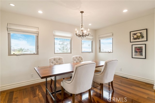 922 2nd, Hermosa Beach, California 90254, 4 Bedrooms Bedrooms, ,5 BathroomsBathrooms,Residential,Sold,2nd,SB19107146