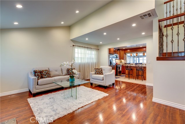 600 Faye Lane, Redondo Beach, California 90277, 5 Bedrooms Bedrooms, ,1 BathroomBathrooms,Residential,Sold,Faye,SB19183101