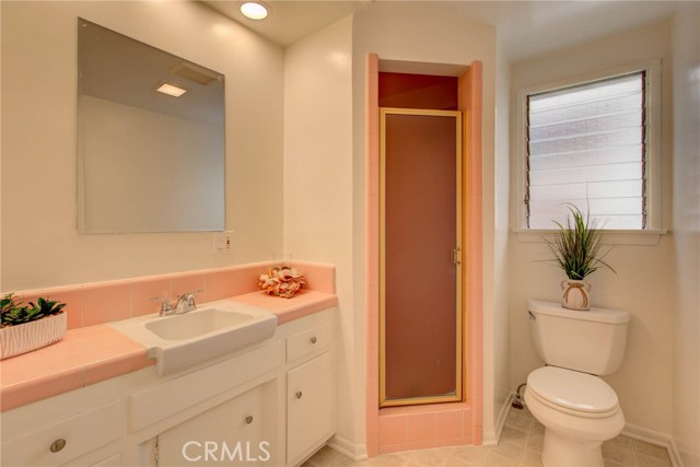 729 12th Street, Manhattan Beach, California 90266, 3 Bedrooms Bedrooms, ,2 BathroomsBathrooms,Residential,Sold,12th,SB19138998