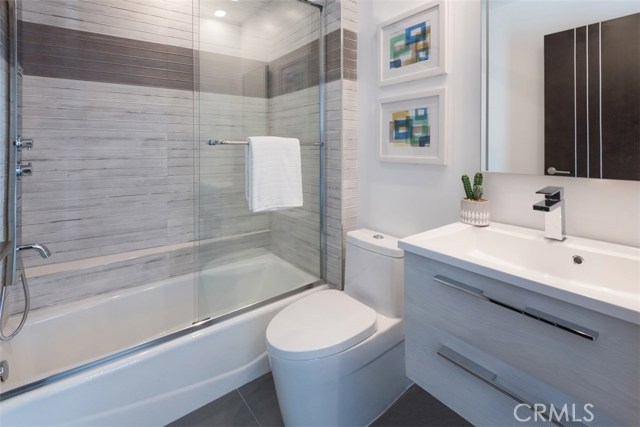 2415 Rockefeller Lane, Redondo Beach, California 90278, 4 Bedrooms Bedrooms, ,4 BathroomsBathrooms,Residential,Sold,Rockefeller,PV18200406
