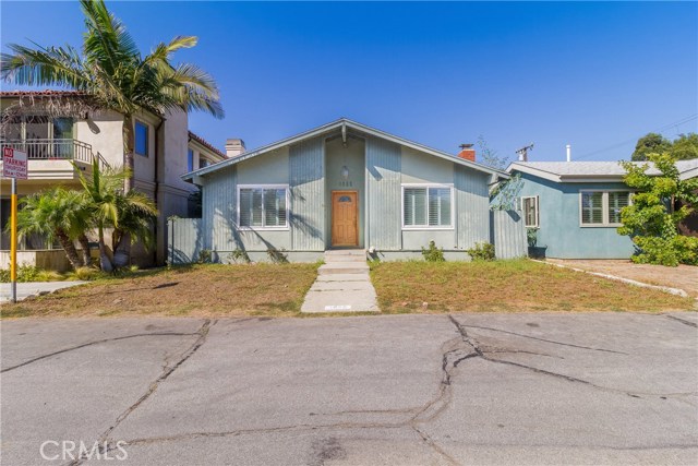 1005 15th Place, Hermosa Beach, California 90254, 3 Bedrooms Bedrooms, ,2 BathroomsBathrooms,Residential,Sold,15th,SB17224063