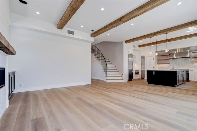 1400 17th Street, Manhattan Beach, California 90266, 5 Bedrooms Bedrooms, ,3 BathroomsBathrooms,Residential,Sold,17th,SB21193120