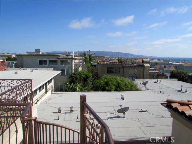 728 Sunset Drive, Hermosa Beach, California 90254, ,Residential Income,Sold,Sunset,SB18153868