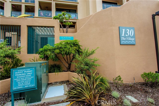 130 The Village, Redondo Beach, California 90277, 2 Bedrooms Bedrooms, ,2 BathroomsBathrooms,Residential,Sold,The Village,SB20183563