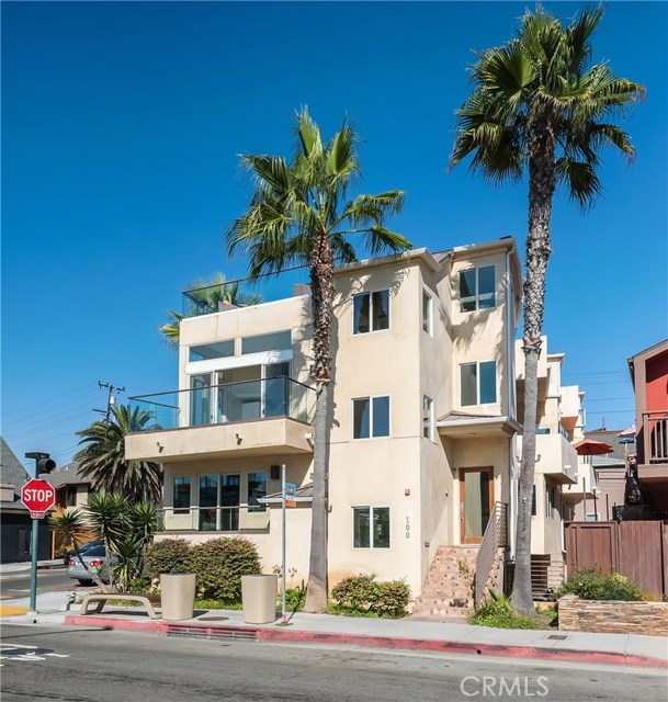 100 8th Street, Hermosa Beach, California 90254, 2 Bedrooms Bedrooms, ,1 BathroomBathrooms,Residential,Sold,8th,SB20203822