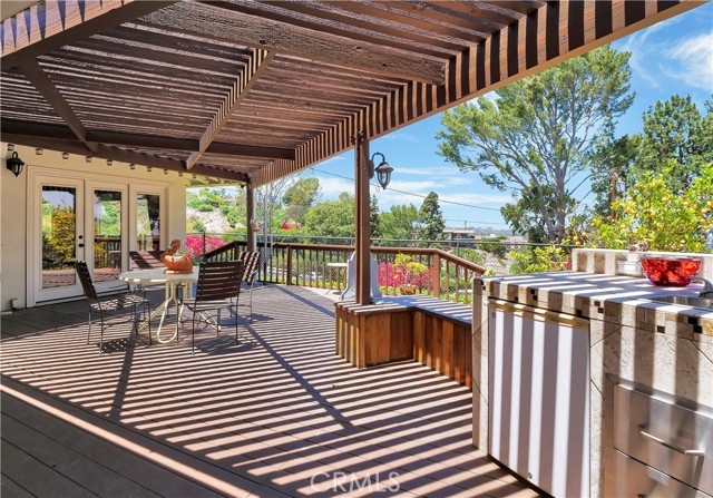 34 Deerhill Drive, Rolling Hills Estates, California 90274, 3 Bedrooms Bedrooms, ,3 BathroomsBathrooms,Residential,Sold,Deerhill,PV21123888