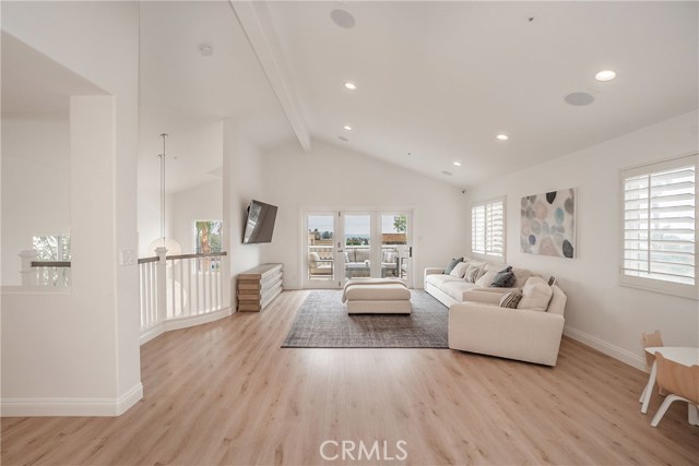 702 Juanita Avenue, Redondo Beach, California 90277, 4 Bedrooms Bedrooms, ,3 BathroomsBathrooms,Residential,Sold,Juanita,PW20121248