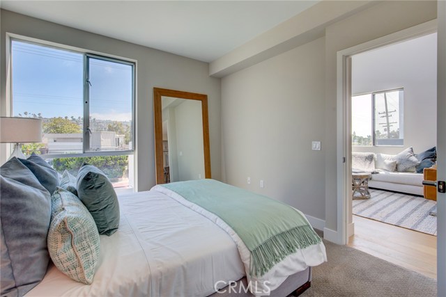 1920 Pacific Coast Highway, Redondo Beach, California 90277, 1 Bedroom Bedrooms, ,1 BathroomBathrooms,Residential,Sold,Pacific Coast Highway,OC20068896