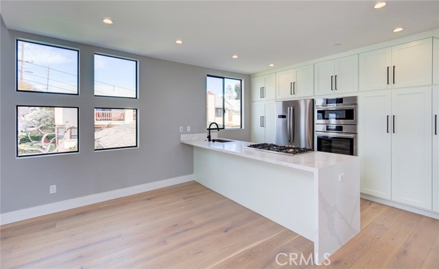 2004 Grant Avenue, Redondo Beach, California 90278, 4 Bedrooms Bedrooms, ,5 BathroomsBathrooms,Residential,Sold,Grant,PV19040673