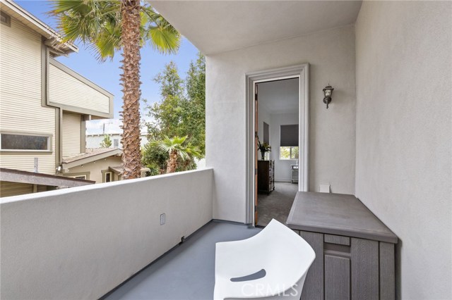 952 15th Street, Hermosa Beach, California 90254, 4 Bedrooms Bedrooms, ,3 BathroomsBathrooms,Residential,Sold,15th,SB20106766