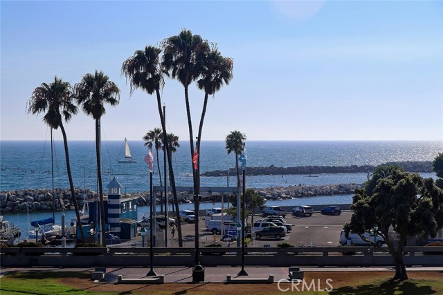 250 The Village, Redondo Beach, California 90277, ,1 BathroomBathrooms,Residential,Sold,The Village,SB18192453