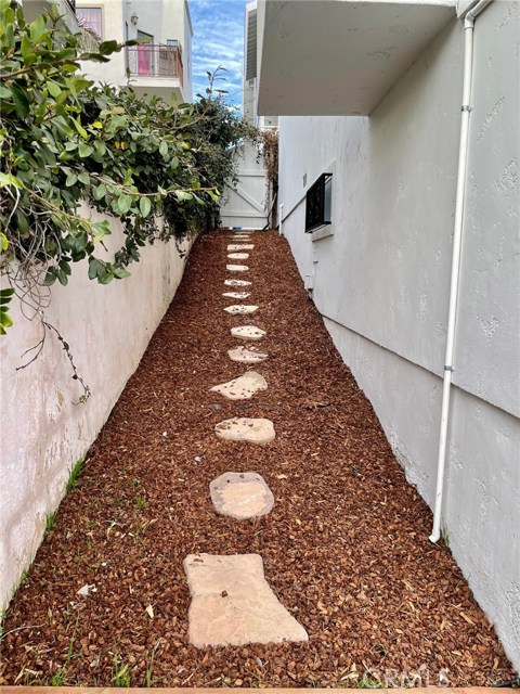 1924 Gates Avenue, Redondo Beach, California 90278, 4 Bedrooms Bedrooms, ,2 BathroomsBathrooms,Residential,Sold,Gates,PV20227378