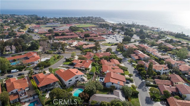 713 Cloyden Square, Palos Verdes Estates, California 90274, 3 Bedrooms Bedrooms, ,2 BathroomsBathrooms,Residential,Sold,Cloyden,SB17088498