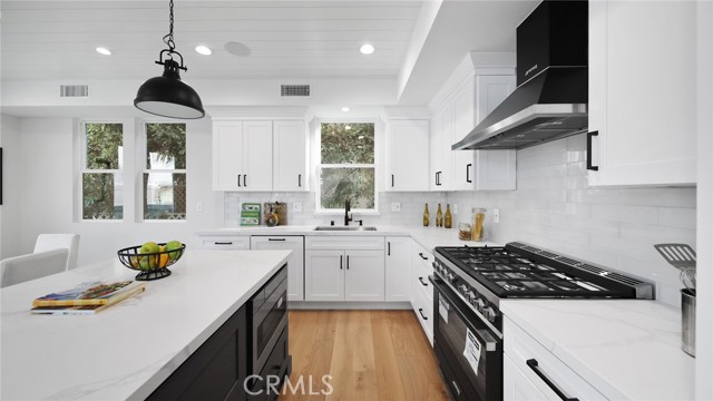 1904 Mathews Ave, Redondo Beach, California 90278, 5 Bedrooms Bedrooms, ,5 BathroomsBathrooms,Residential,Sold,Mathews Ave,PV21055128