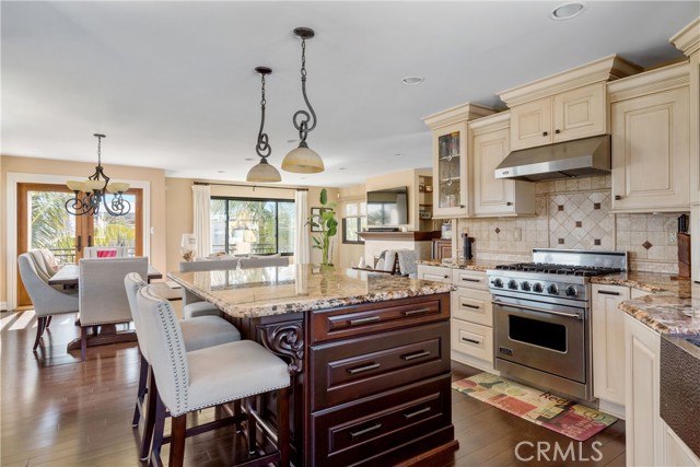 437 27th Street, Manhattan Beach, California 90266, 4 Bedrooms Bedrooms, ,3 BathroomsBathrooms,Residential,Sold,27th,SB21036239