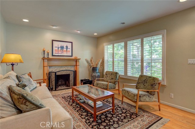 590 33rd Street, Manhattan Beach, California 90266, 3 Bedrooms Bedrooms, ,2 BathroomsBathrooms,Residential,Sold,33rd,SB19174873