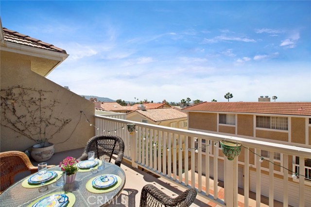 222 Guadalupe Avenue, Redondo Beach, California 90277, 3 Bedrooms Bedrooms, ,2 BathroomsBathrooms,Residential,Sold,Guadalupe,SB17060962