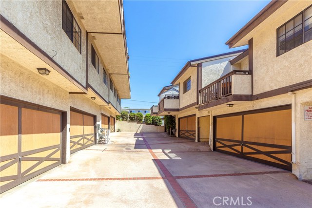 2021 Carnegie Lane, Redondo Beach, California 90278, 3 Bedrooms Bedrooms, ,3 BathroomsBathrooms,Residential,Sold,Carnegie,SB17200239