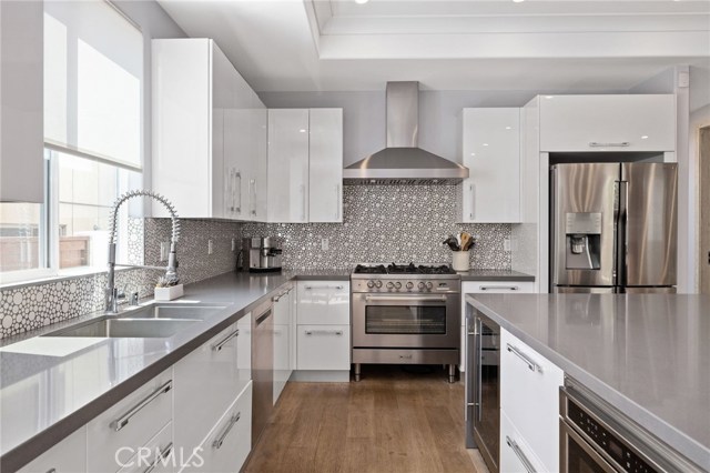 2019 Farrell Avenue, Redondo Beach, California 90278, 4 Bedrooms Bedrooms, ,4 BathroomsBathrooms,Residential,Sold,Farrell,SB20115506