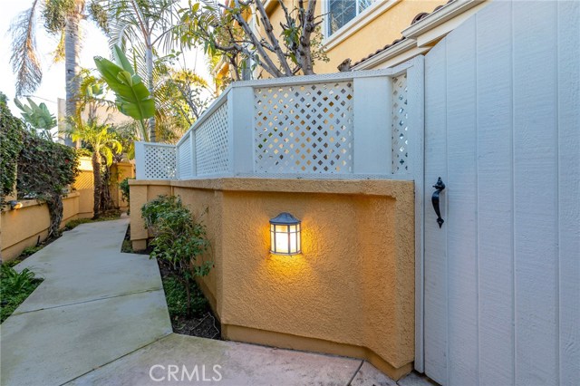 317 Garnet Street, Redondo Beach, California 90277, 4 Bedrooms Bedrooms, ,2 BathroomsBathrooms,Residential,Sold,Garnet,SB20020819